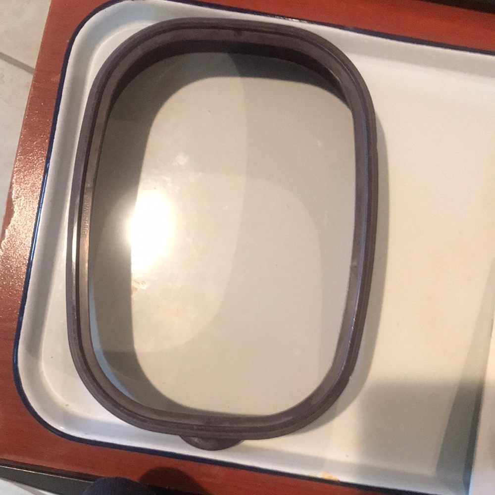 Tupperware Oval MicroCooker - Picture 10 of 16